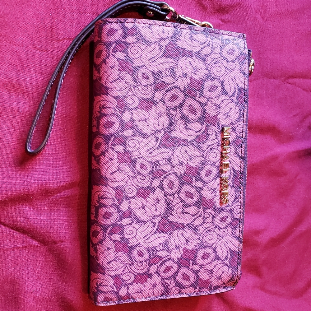 Floral Michael Kors Wristlet wallet